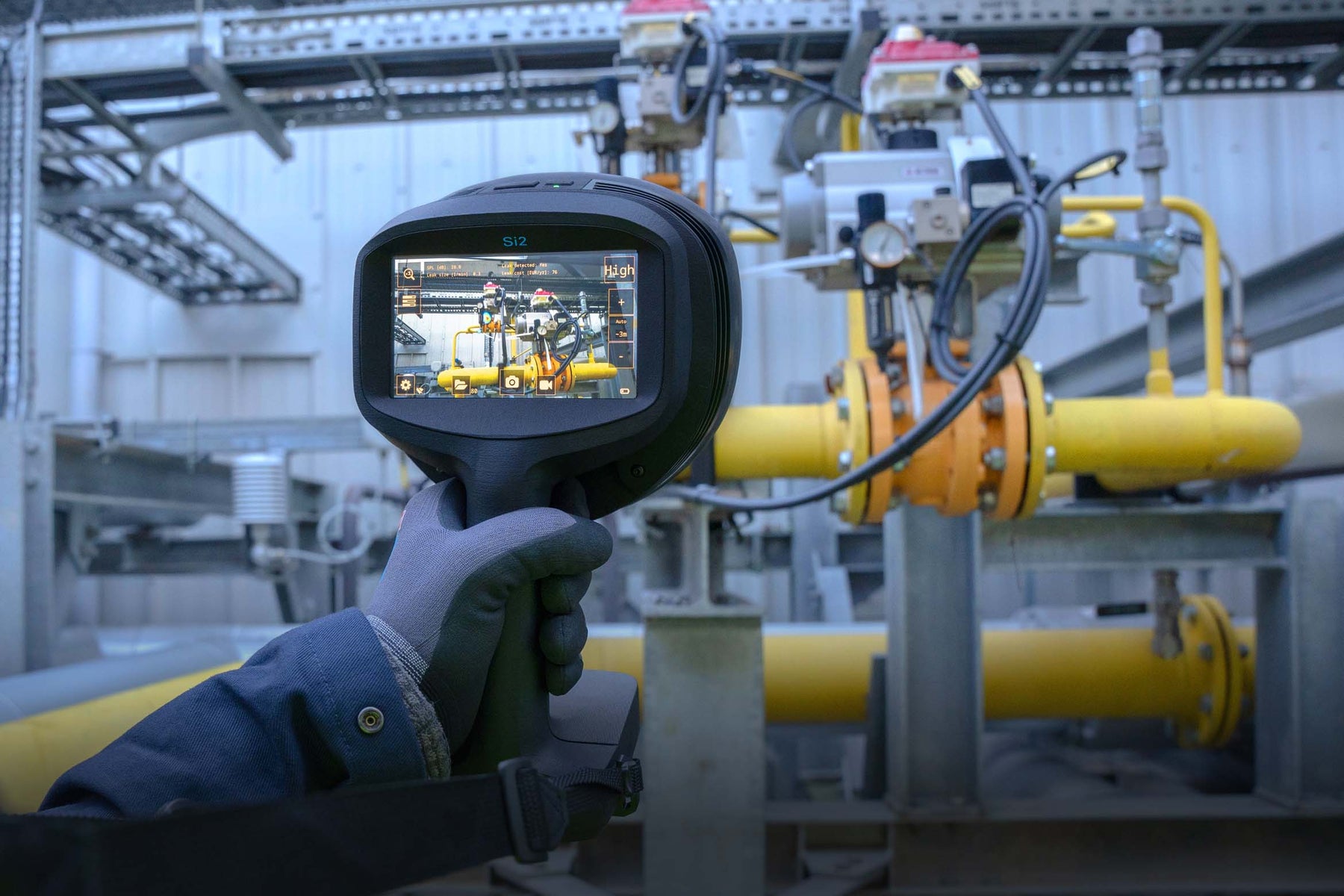 The FLIR Si2-Pro: Your All-In-One Industrial Maintenance Powerhouse