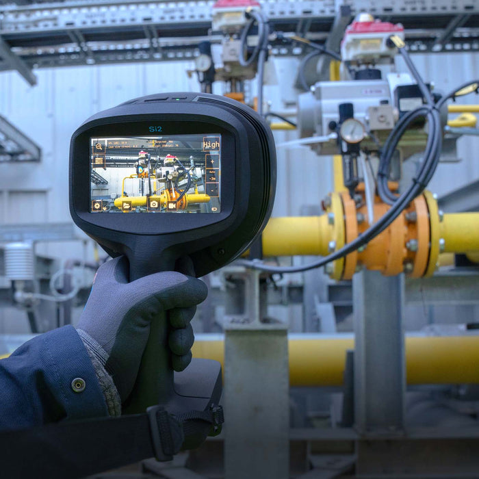 The FLIR Si2-Pro: Your All-In-One Industrial Maintenance Powerhouse