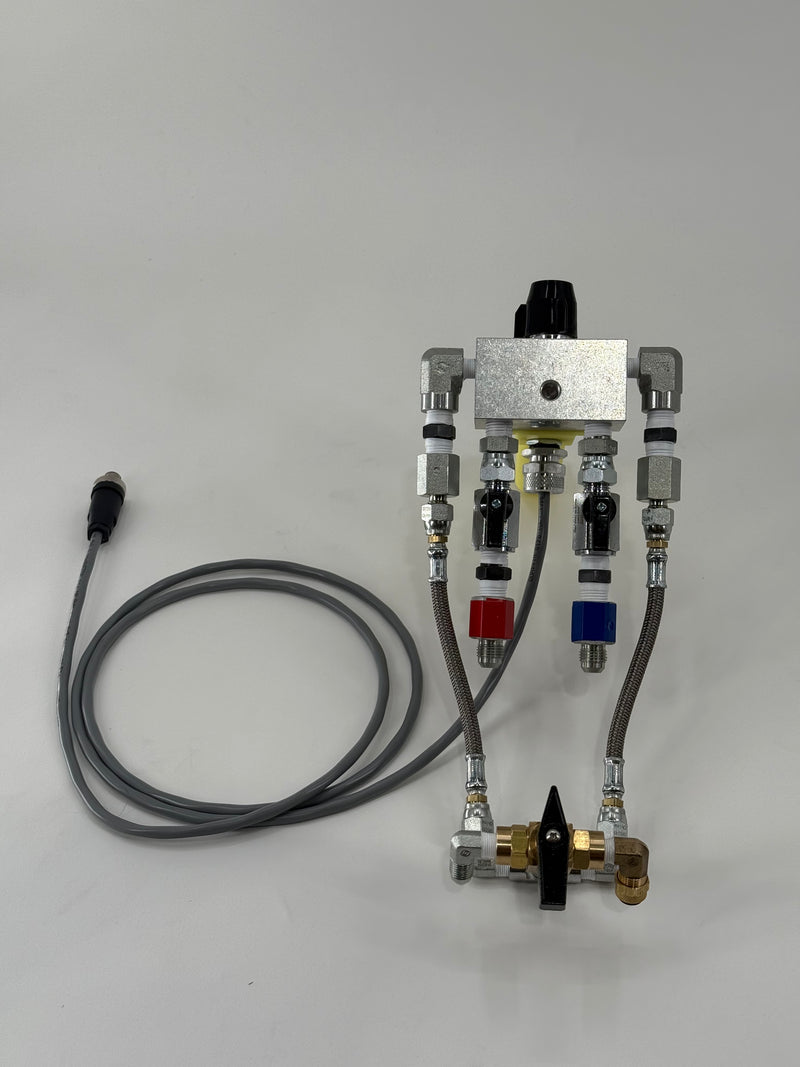 Front view of the Foam Titan reusable spray gun